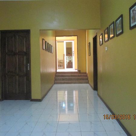 Jamaica Inn Guest House Botianaw Exterior foto