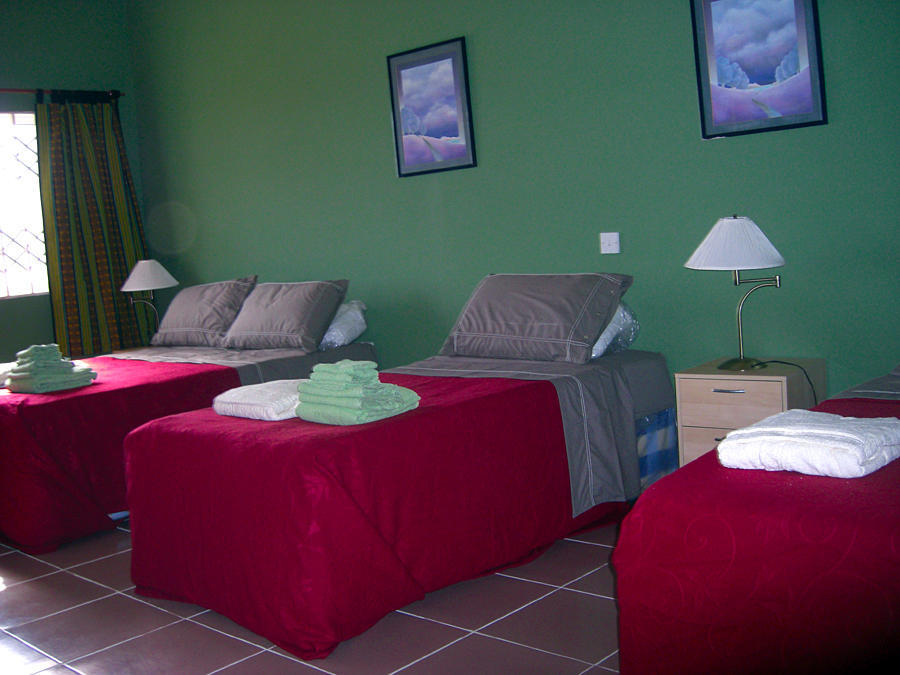 Jamaica Inn Guest House Botianaw Zimmer foto