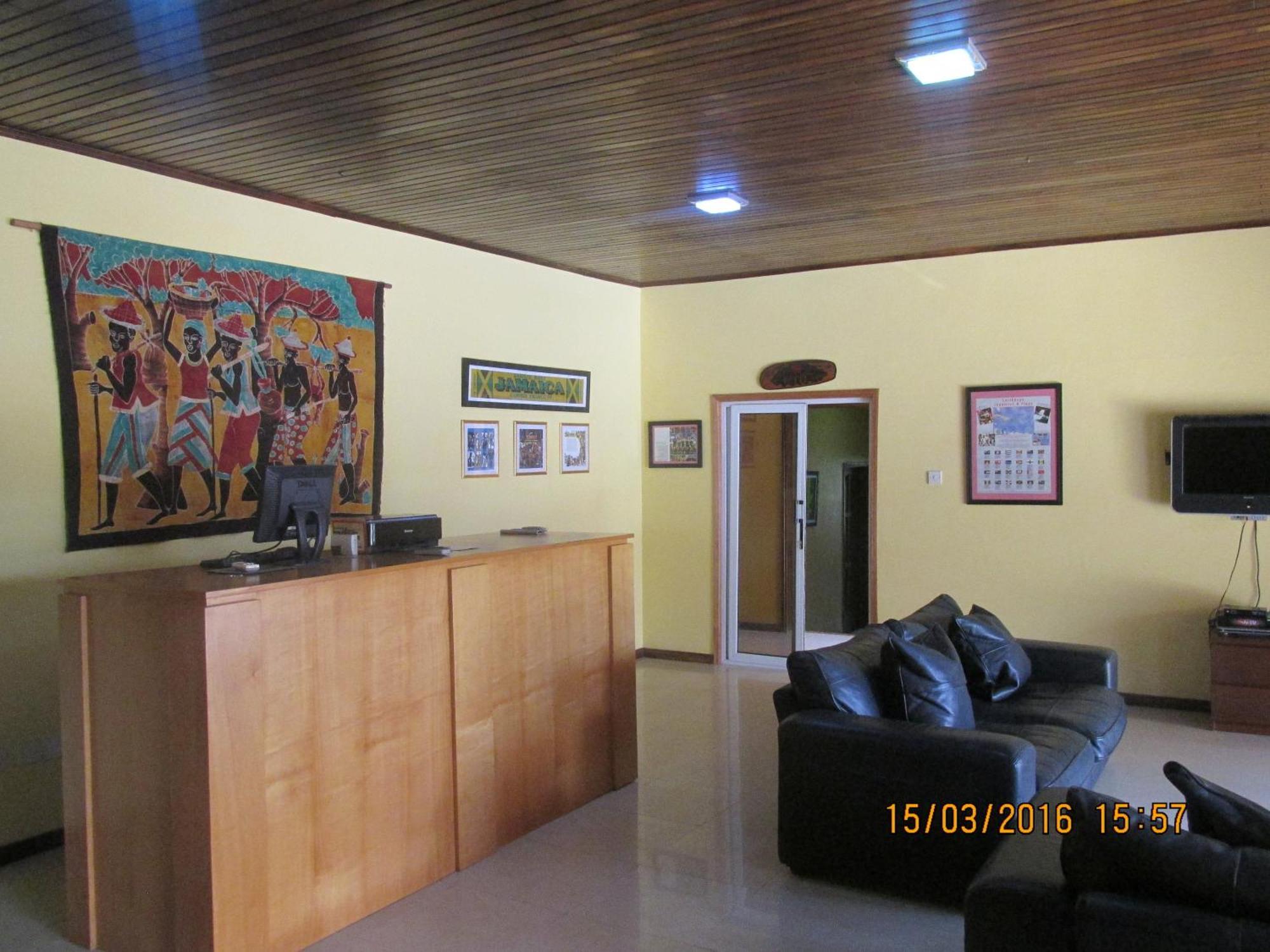 Jamaica Inn Guest House Botianaw Exterior foto